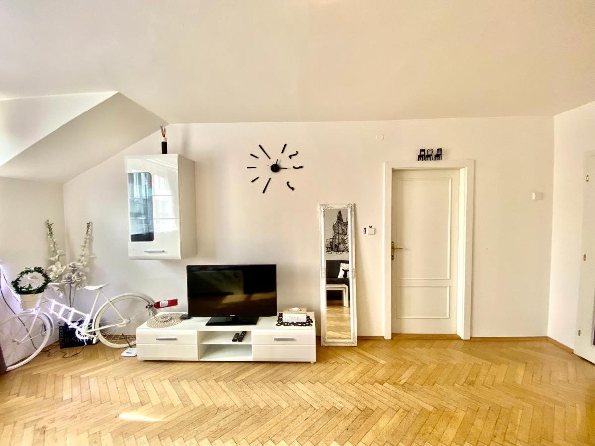 Fantastic Apartment In The City Center Praga Exterior foto