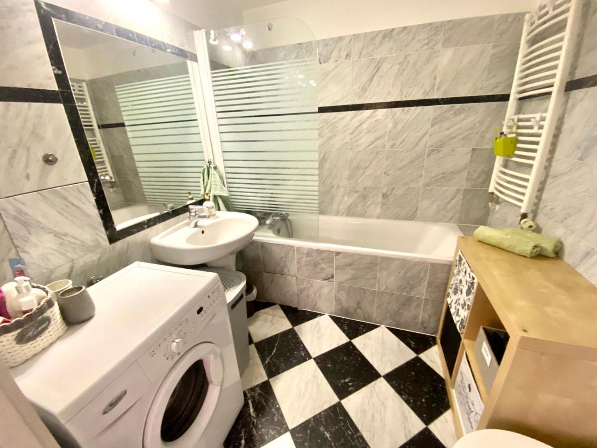 Fantastic Apartment In The City Center Praga Exterior foto