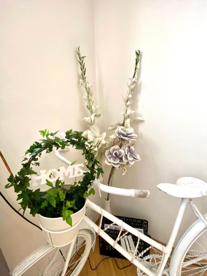 Fantastic Apartment In The City Center Praga Exterior foto